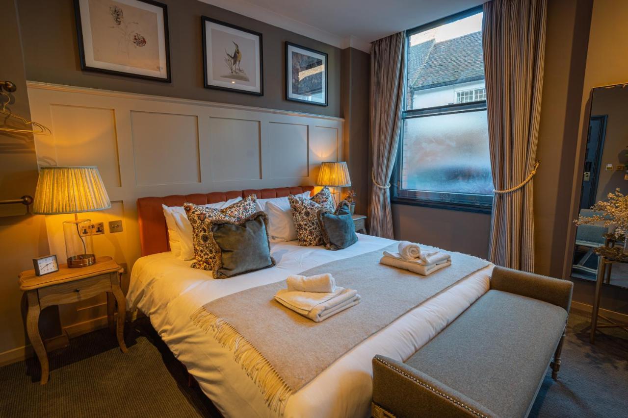 Salisbury Arms Hotel Хертфорд Екстериор снимка